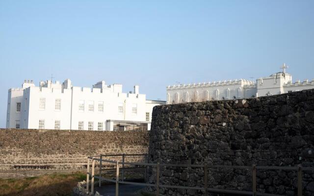 Strandeen Bed And Breakfast