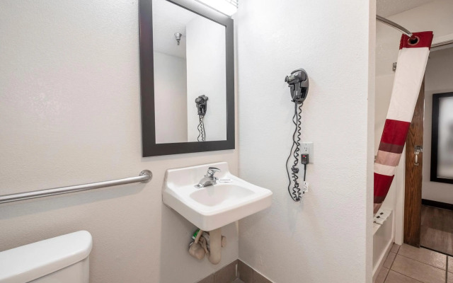 Red Roof Inn Springfield, MO