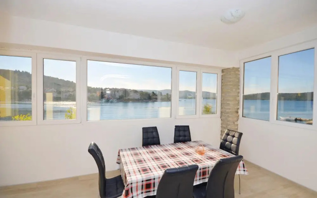 Apartments Tonći and Iris