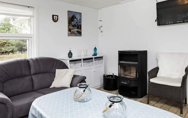 6 Person Holiday Home in Jerup-by Traum