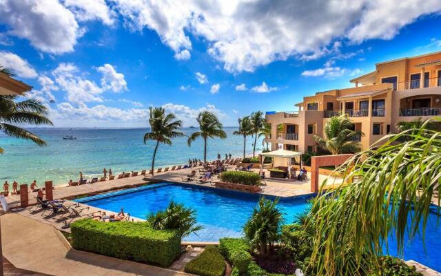 El Faro Oceanfront Apartments