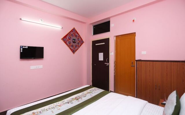 OYO 9090 Nilachal Palace