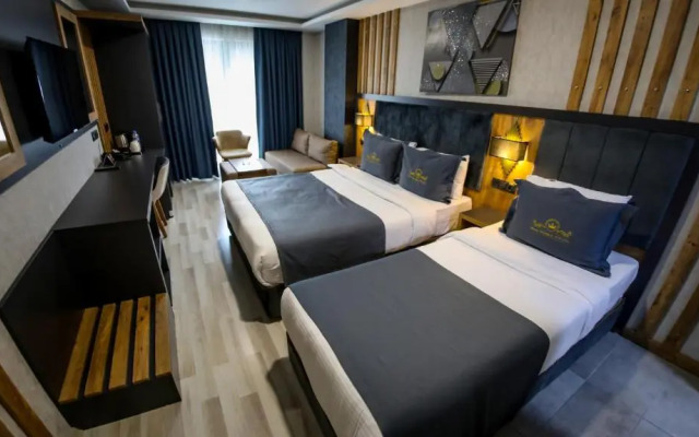 Rua World Hotel