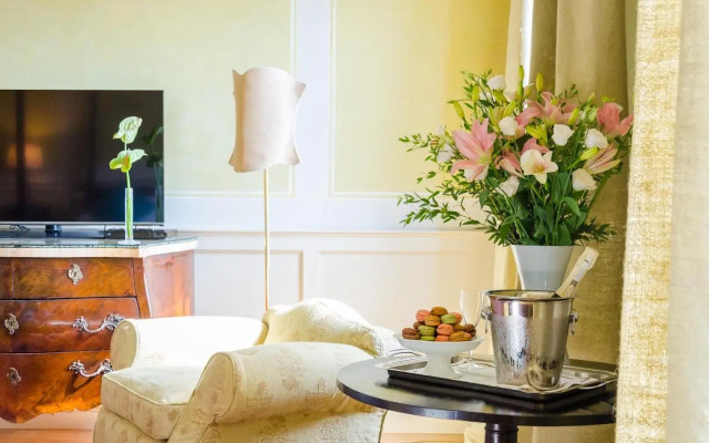 Residenza d'Epoca Antica Torre di Via Tornabuoni