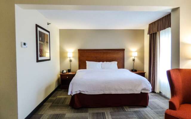 Hampton Inn Charleston-Southridge