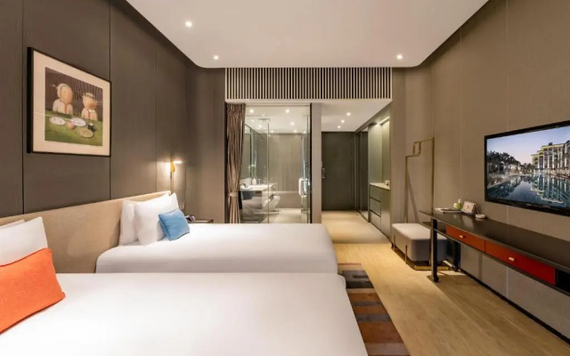 Lujiang Mega Hotel
