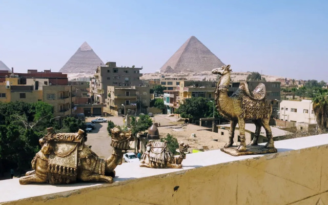 Pyramids Loft Homestay