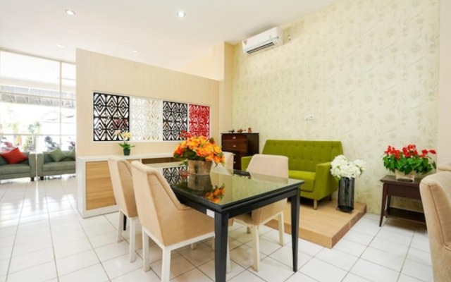 Kupang Gunung Homestay Syariah near Islamic Center Surabaya