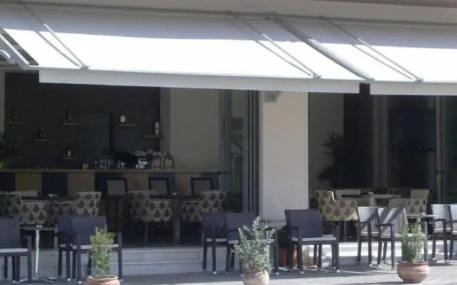 Ionion Hotel