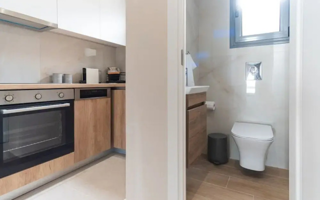 Charming Minimal apt in the Center of Glyfada