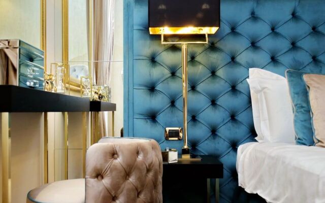 Trevi Diamond Luxury Suites & Jacuzzi