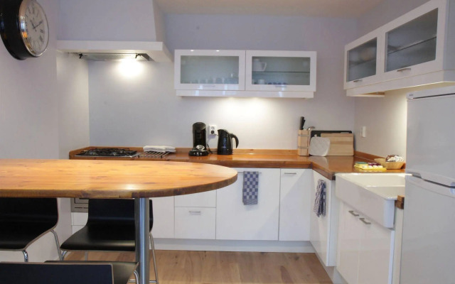 Nine Streets Apartments