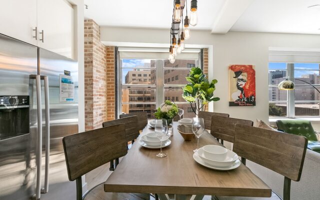 Mardi Gras Suites NOLA's 4BR Elegance