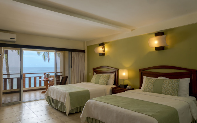 Tango Mar Beachfront Boutique Hotel & Villas