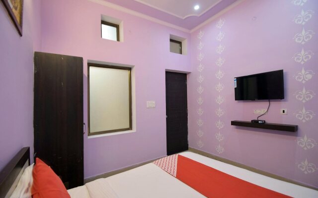 Royal Castillo By OYO Rooms