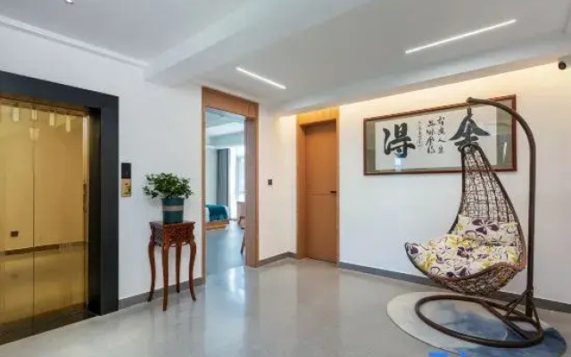 No. 9 Courtyard Homestay (Qimen HSR South Station)
