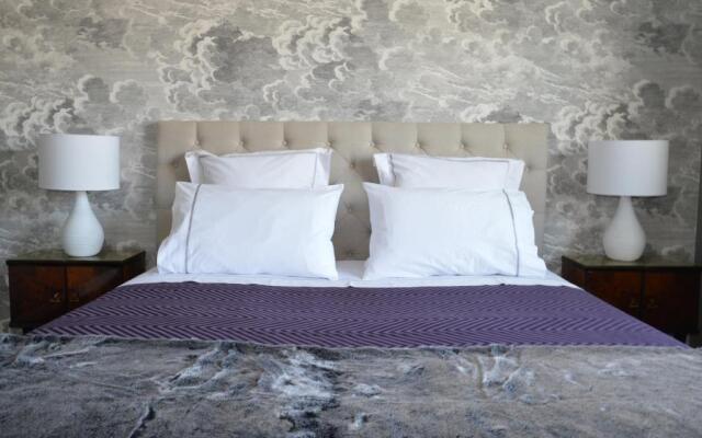Julia Luxury Suite