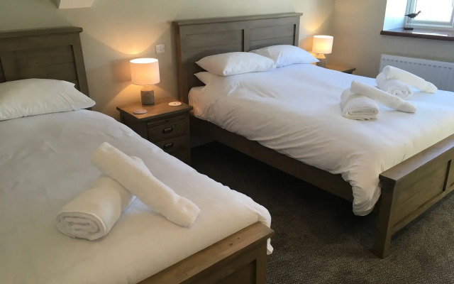 The Waterfront Inn