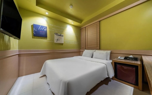 Jongno Hotel Helloinn