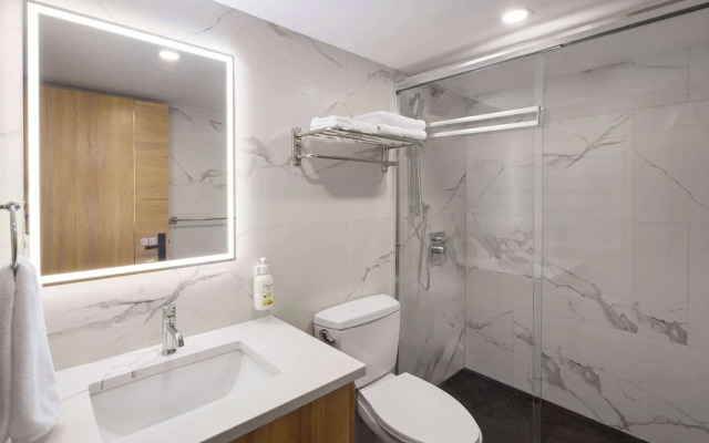 Baymont By Wyndham West Edmonton