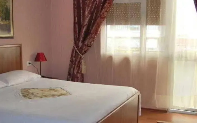 Alpin Hotel Tirana