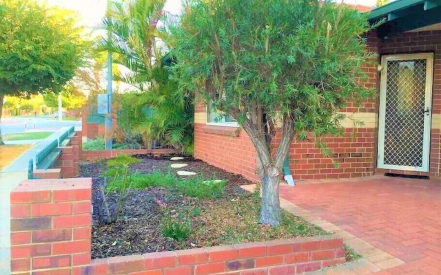 Victoria Park Villa 1