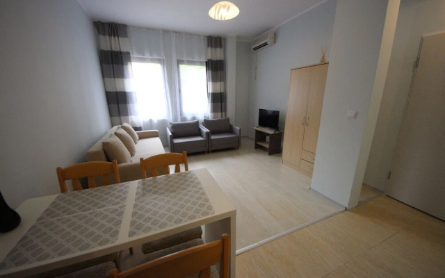 Marina Cape by Menada