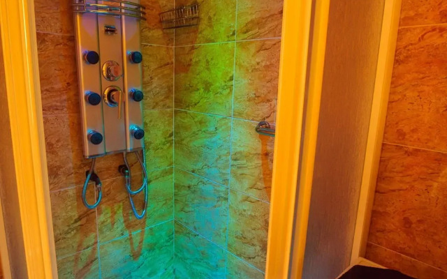 Modern Apartment in Riello with Hot Tub