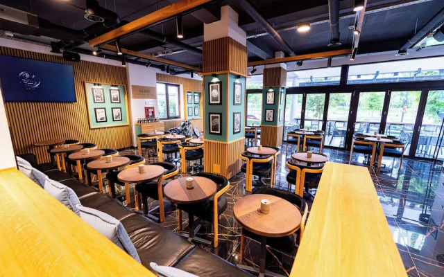 HOW Boutique and Hotel