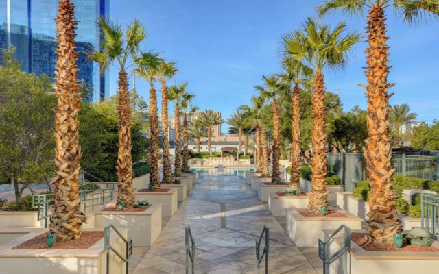 Eclipse Studio at Signature Hotel