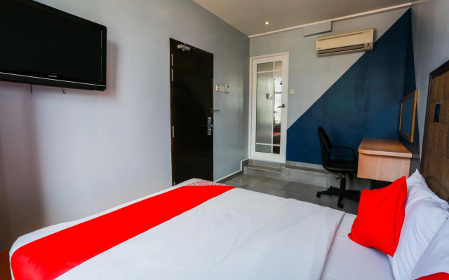 OYO 90894 Hotel Smc I-city