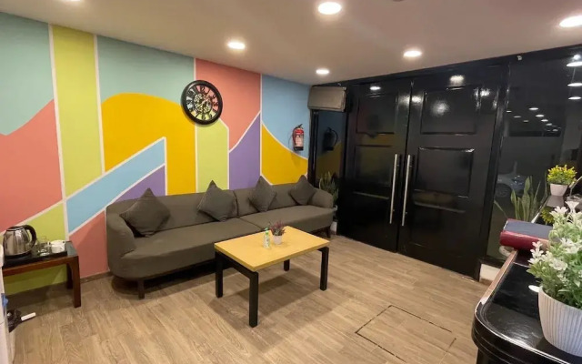 Saltstayz Express - Medicity (Near Medanta Hospital)