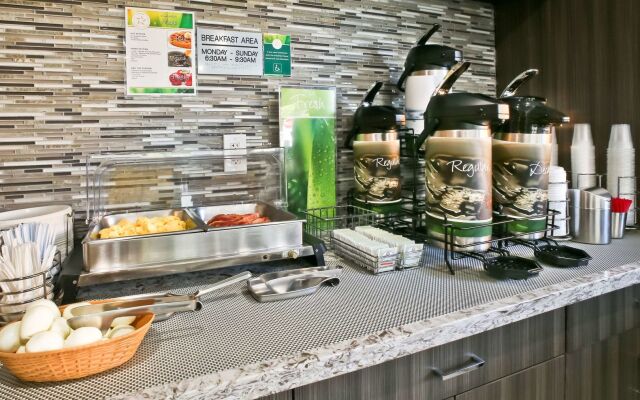 Bay Area Inn & Suites