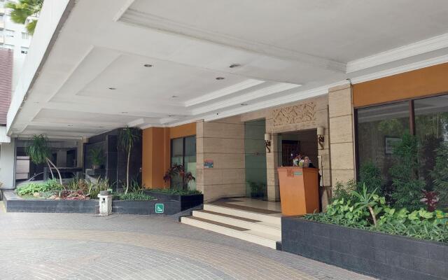 High Livin Apartment Ciumbuleuit