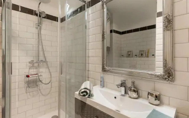 Splendid apartment at Gozsdu Courtyard