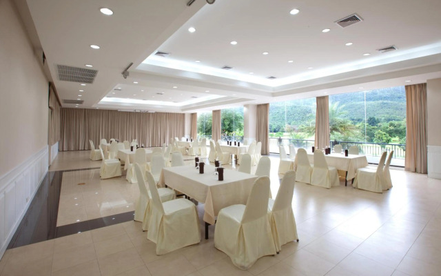 Alpine Golf Resort Chiang Mai
