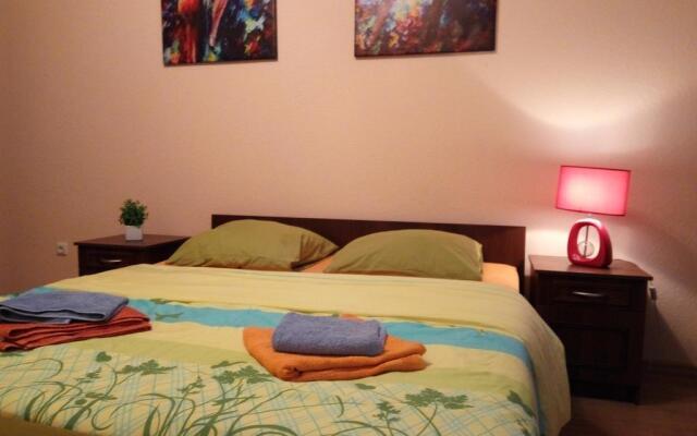 Best Apartments on Kyryla & Mefodia