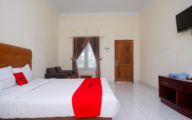 RedDoorz Syariah near Alun Alun Wonosari