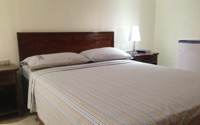 Ridgecrest Gardens Hotel