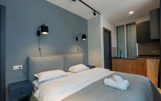Stones Throw Apartments