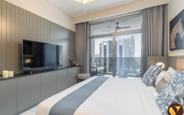 MAG318 Lux Burj Khalifa Walk Pool View