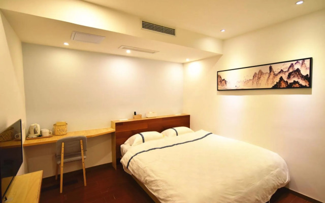 Ease Hostel