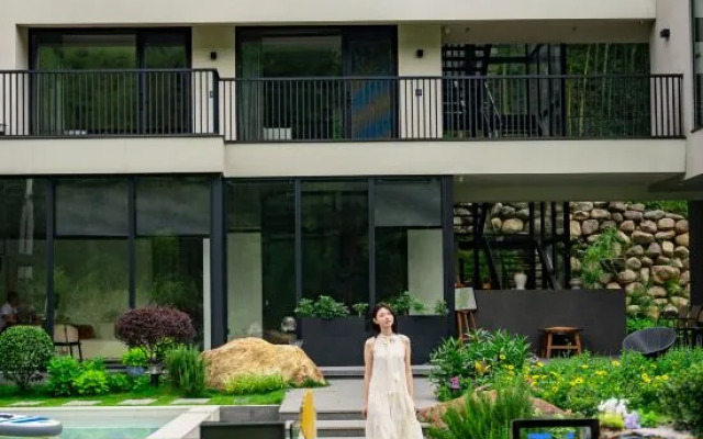 Anji Ginkgo House
