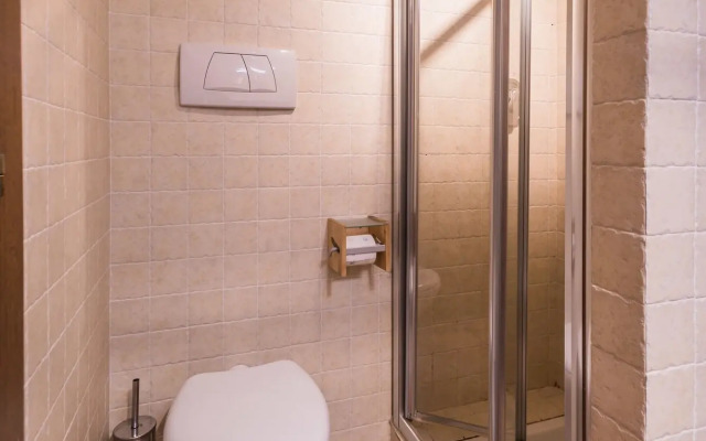 A Few Steps to The Duomo Perfect 1BD Apt