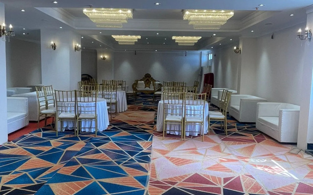 Peaks And Pines Resort