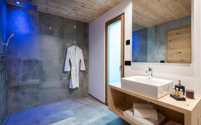 Les Dolomites Mountain Lodges