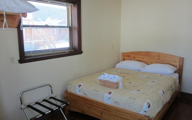 5th Avenue Bed & Breakfast