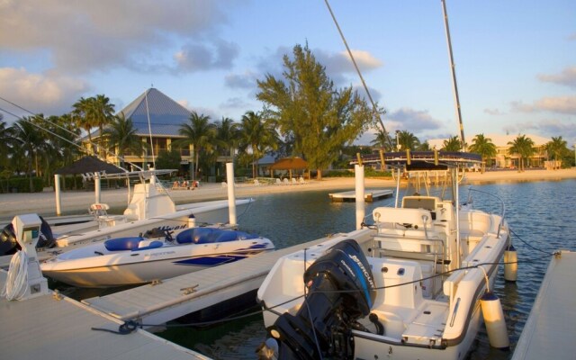 Kaibo Yacht Club by Cayman Villas