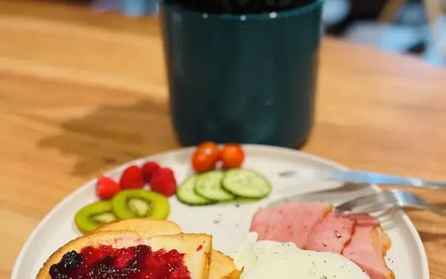 Hikari-Okanagan Sunshine B&B