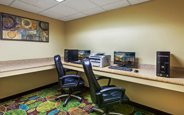 Holiday Inn Express Hotel & Suites Pharr by IHG